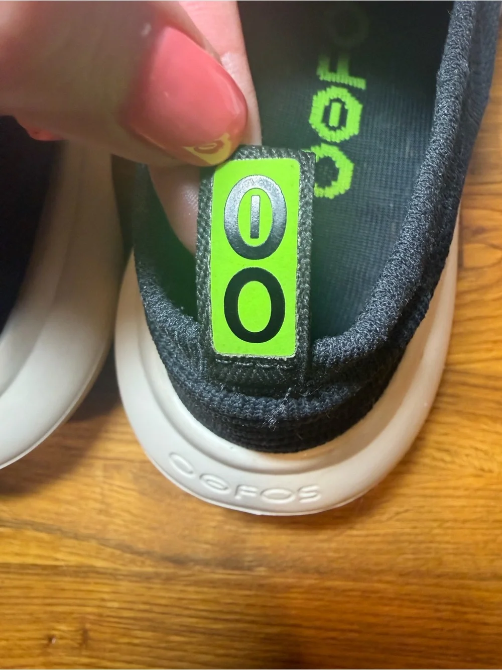OOFOS OOmy Zen Black Recovery Shoe Slip-On - see measurements and read fully